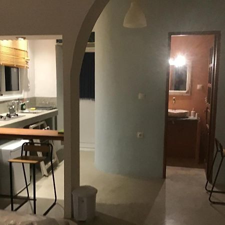 Pansion Andreas Apartment Tinos Island ภายนอก รูปภาพ